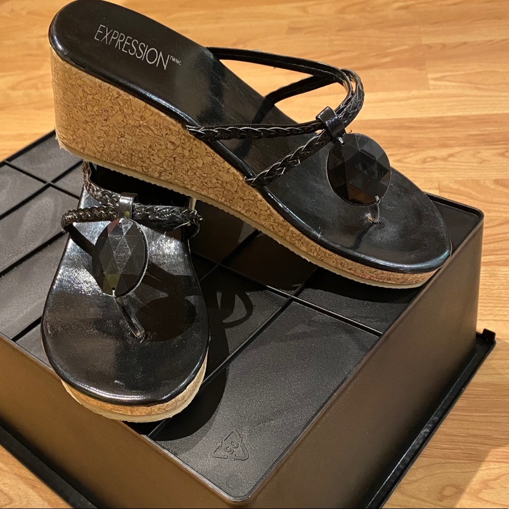 Expression Thong Sandals